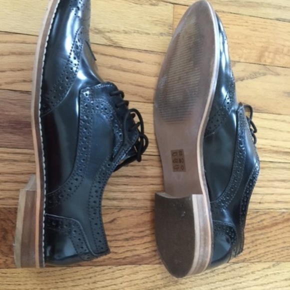 Navy Women's Leather Wingtips Size 6 - Picture 4 of 6